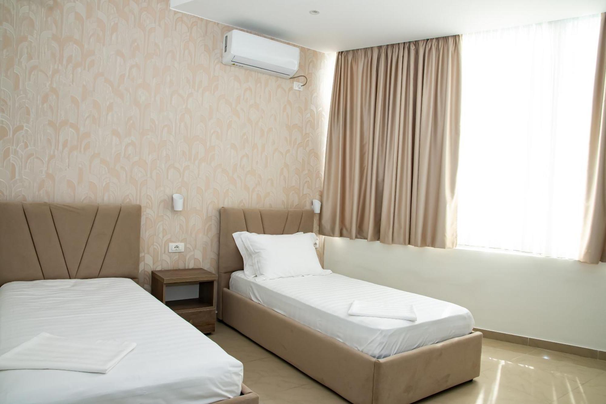 Alv Rent Rooms Vlorë Exterior foto