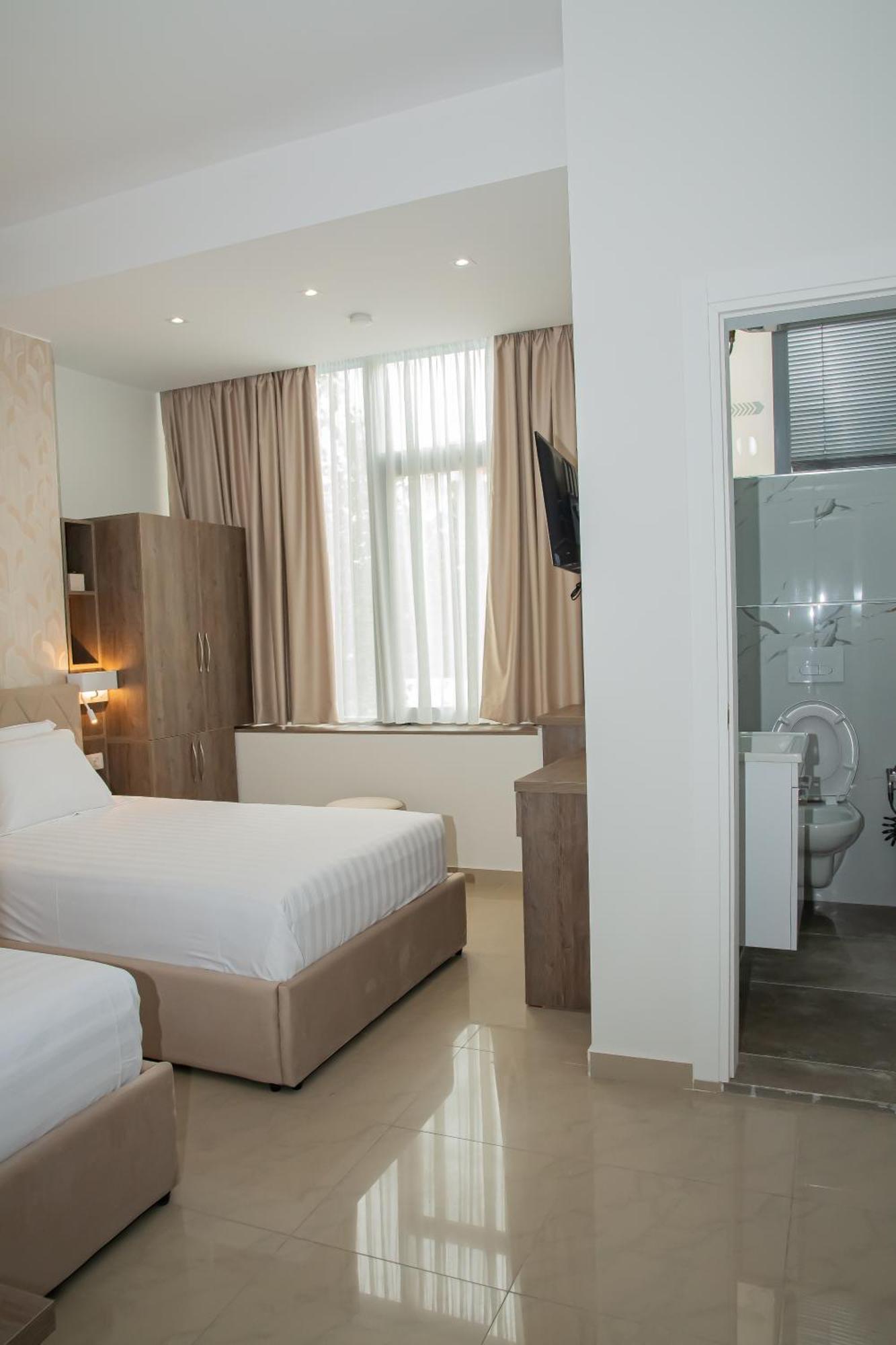 Alv Rent Rooms Vlorë Exterior foto